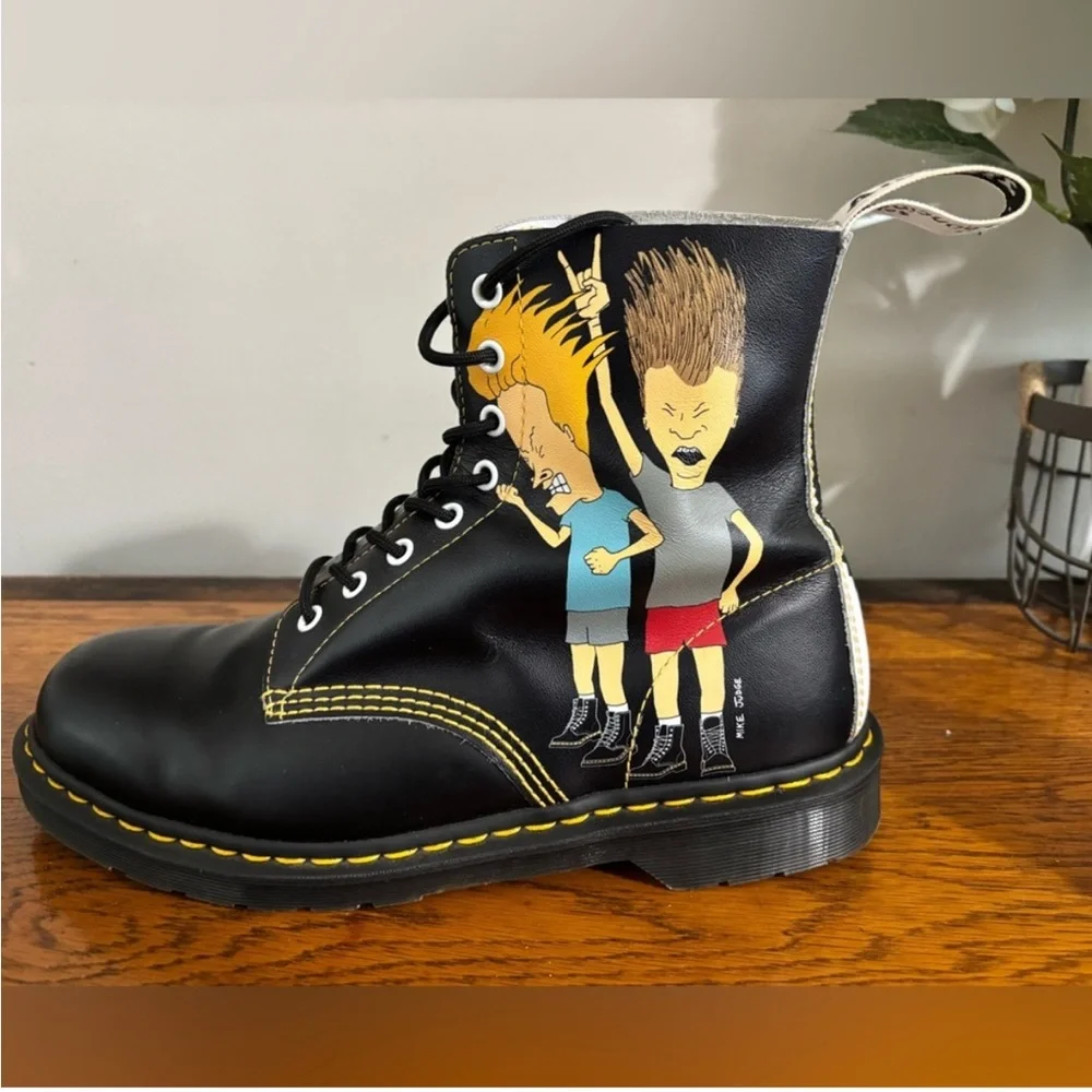 Dr. Martens PASCAL Beavis and Butthead leather boots with artwork Mike Judge 11 - Picture 10 of 14